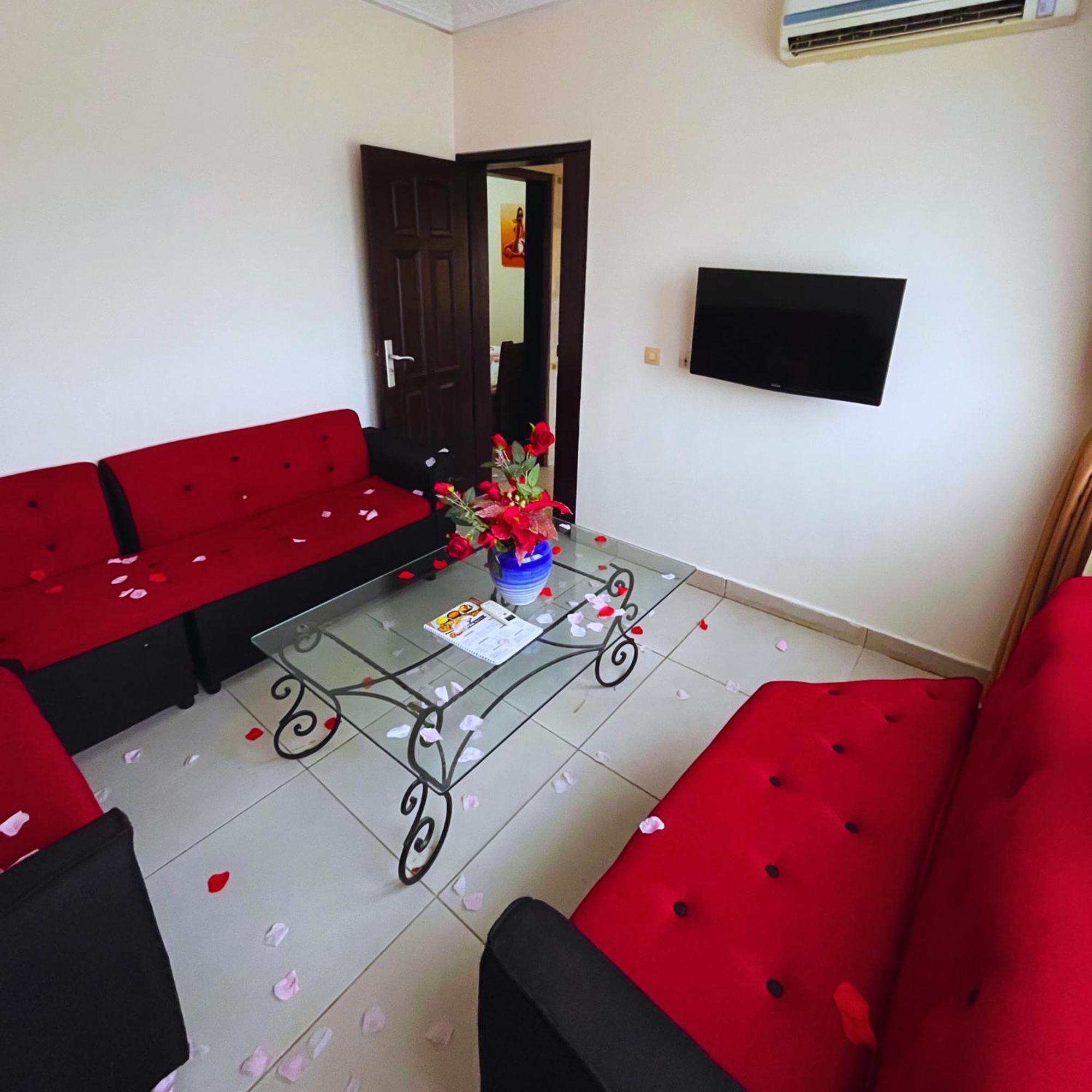 Cypa Hotel Абиджан Экстерьер фото