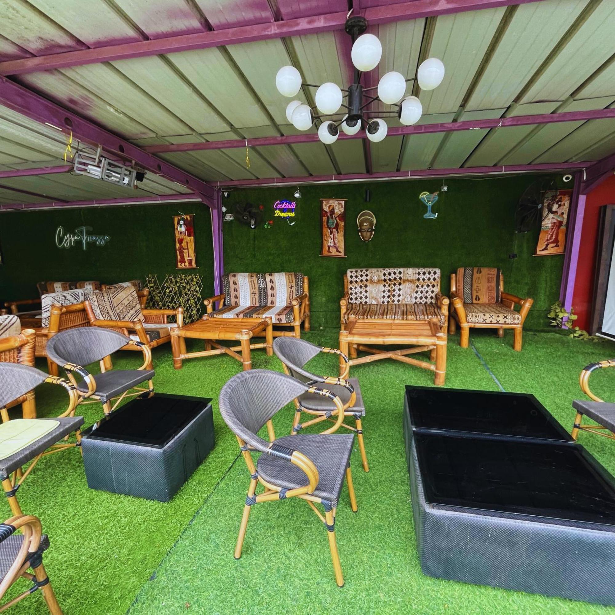 Cypa Hotel Абиджан Экстерьер фото