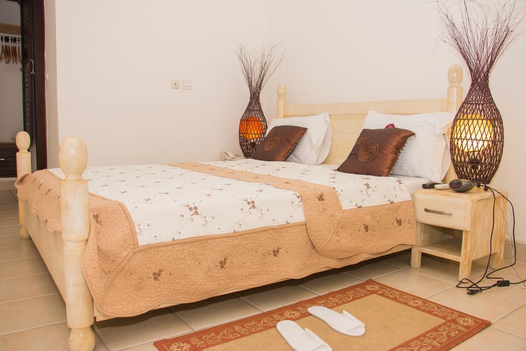 Cypa Hotel Абиджан Экстерьер фото