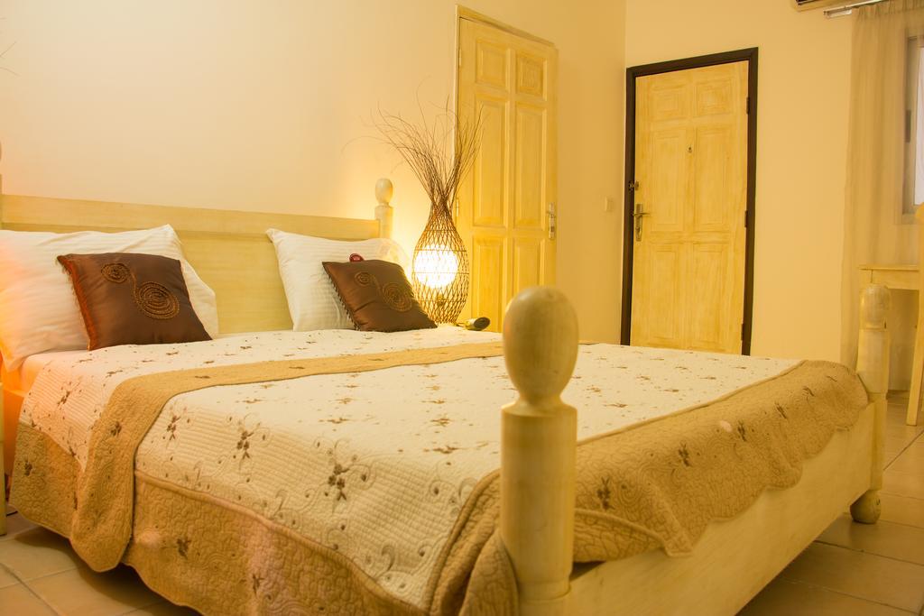 Cypa Hotel Абиджан Экстерьер фото